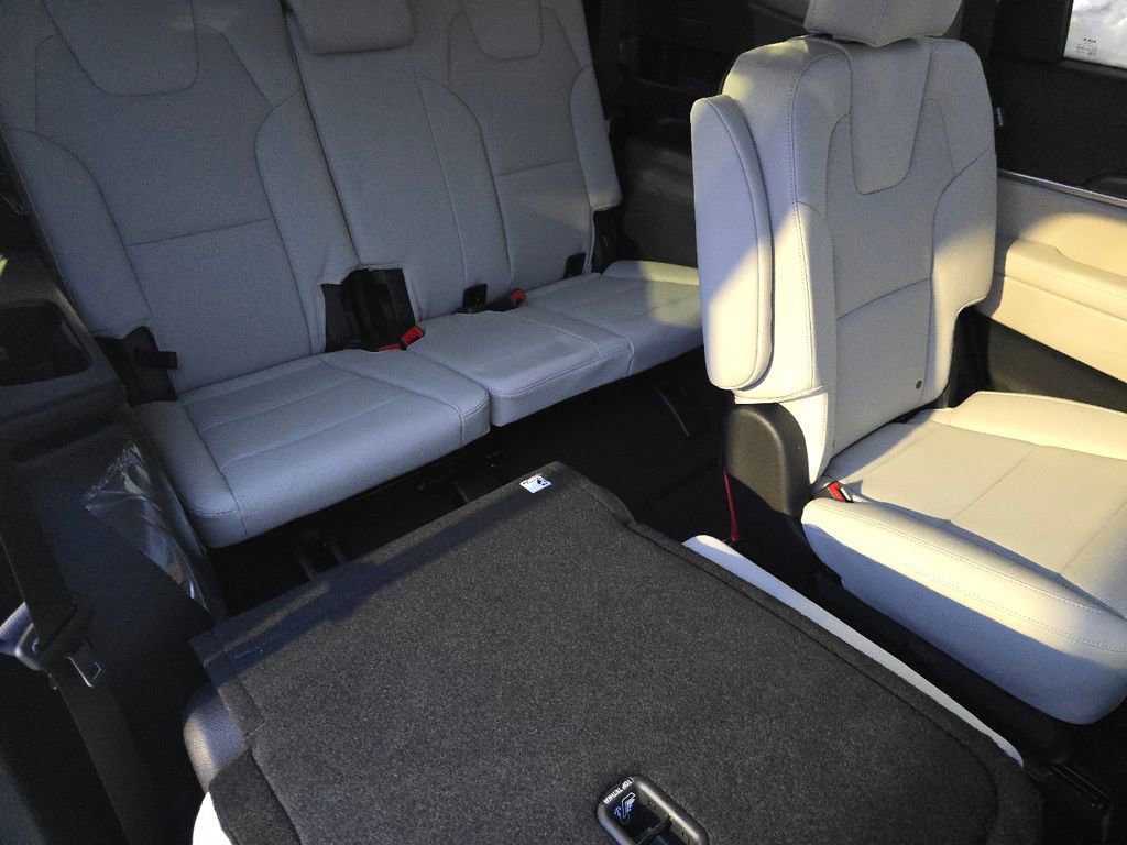 New 2025 Kia Telluride S image 21