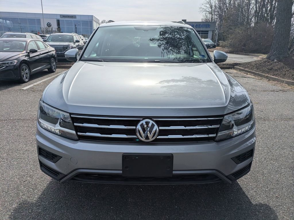 Certified 2021 Volkswagen Tiguan SE image 9
