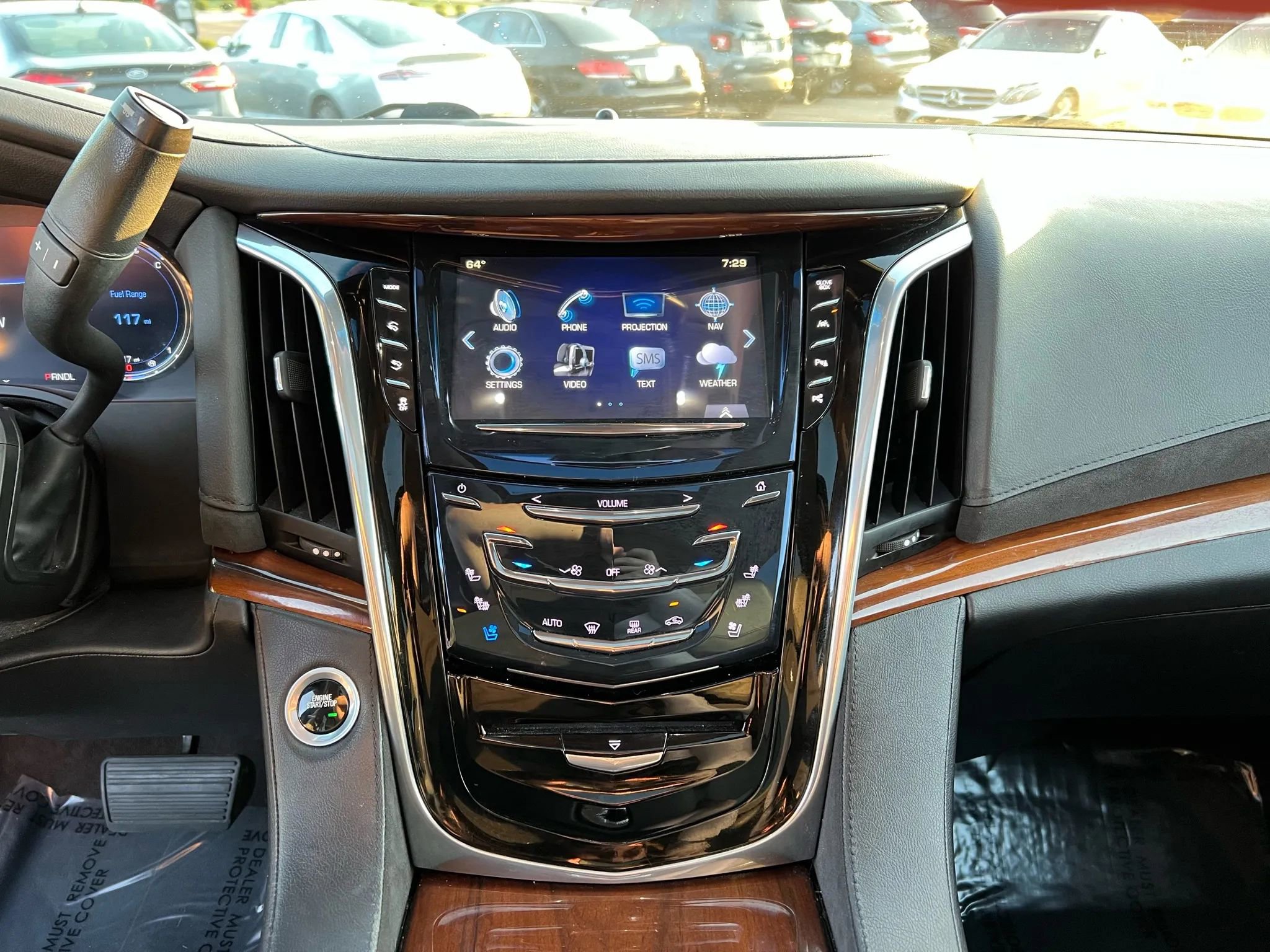 Used 2017 Cadillac Escalade Premium Luxury image 13