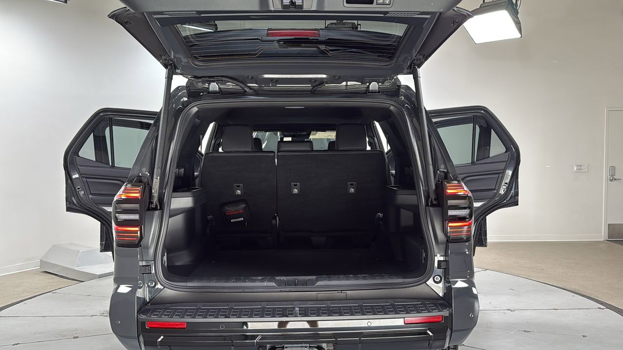 Used 2025 Toyota 4Runner TRD Sport Premium image 16