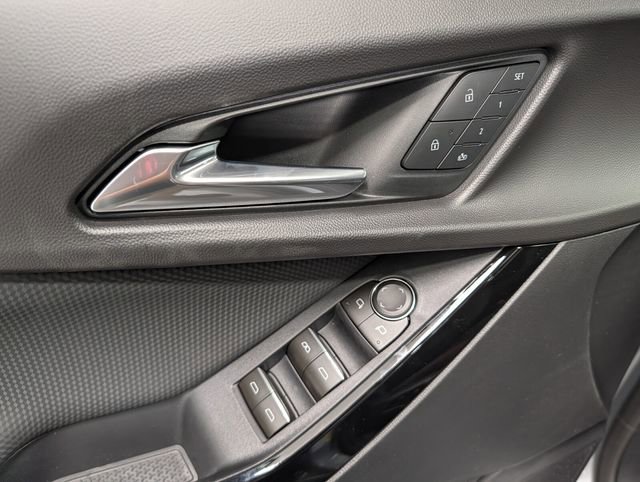 New 2026 Chevrolet Equinox RS AWD/4WD image 17