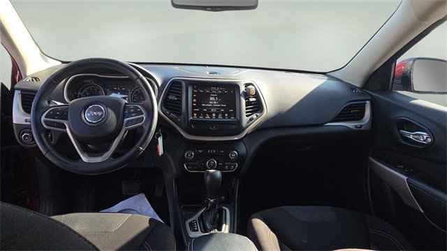 Used 2017 Jeep Cherokee Latitude image 34