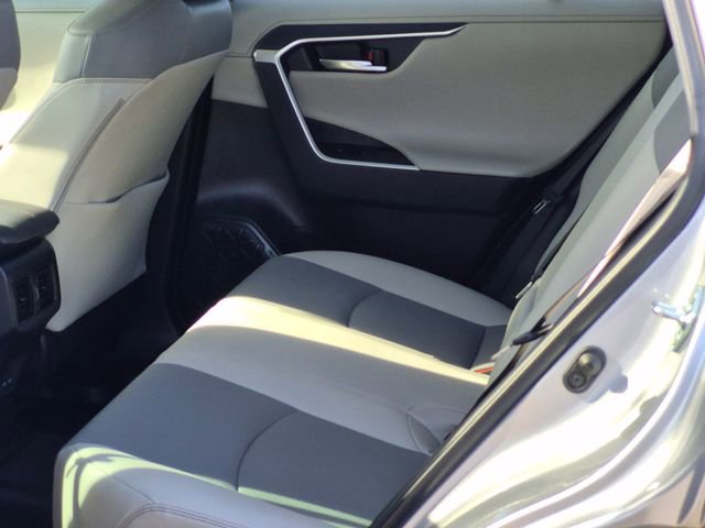 Used 2023 Toyota RAV4 Limited image 19