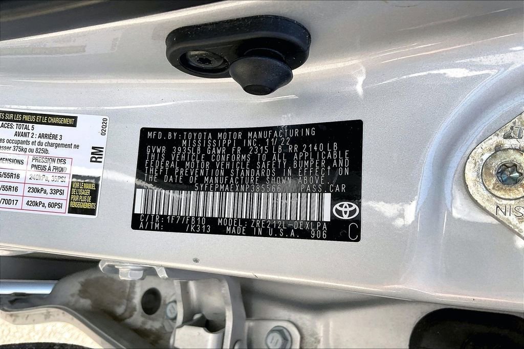 Used 2022 Toyota Corolla LE image 31