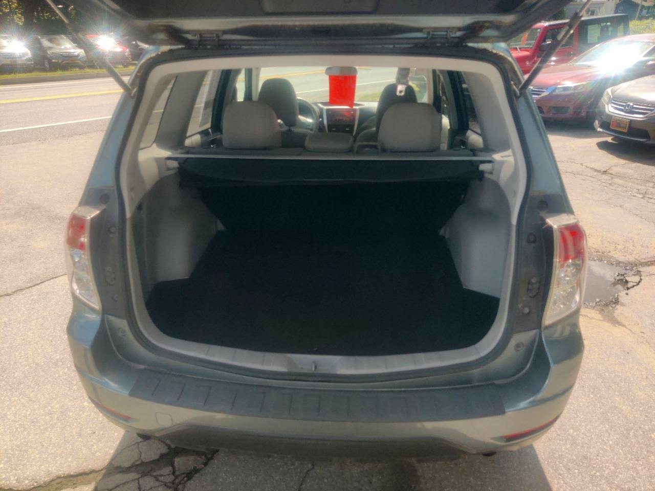 Used 2012 Subaru Forester 2.5X Premium AWD/4WD image 13