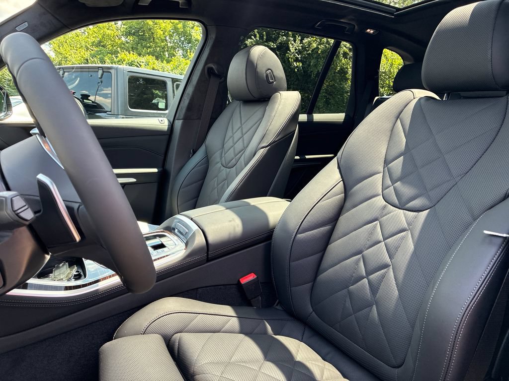 New 2026 BMW X5 xDrive40i w/ M Sport Package AWD/4WD image 11