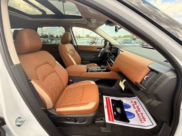 New 2026 Nissan Pathfinder Platinum AWD/4WD image 19