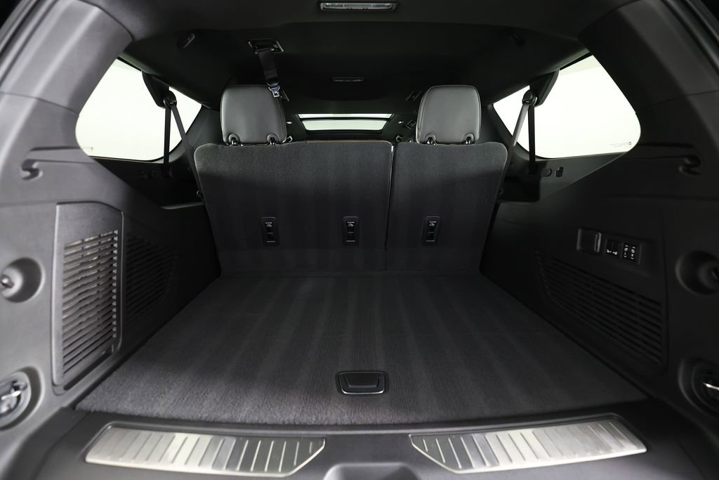 Used 2026 GMC Yukon XL Denali Ultimate image 13