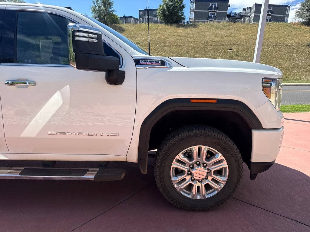 Used 2020 GMC Sierra 2500 Denali w/ Denali Ultimate Package AWD/4WD image 32