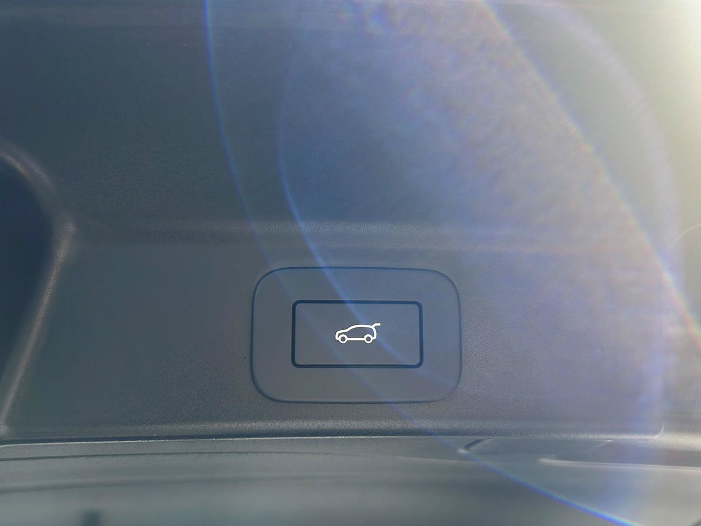 Certified 2026 Jaguar F-PACE R-Dynamic S AWD/4WD image 32