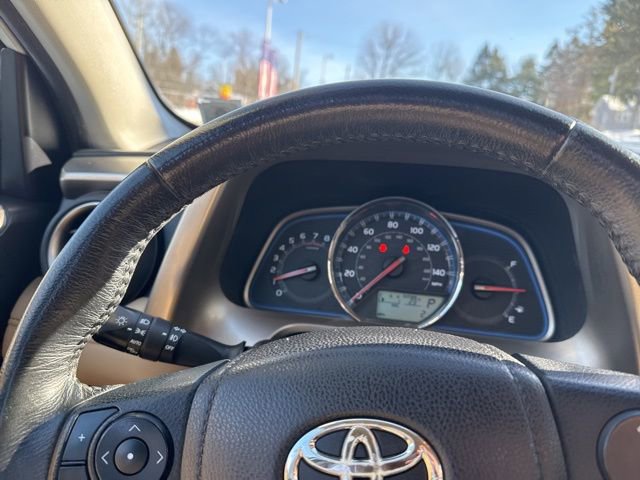 Used 2015 Toyota RAV4 Limited image 25