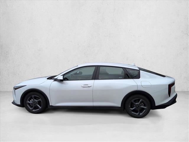 Used 2025 Kia K4 LXS image 8