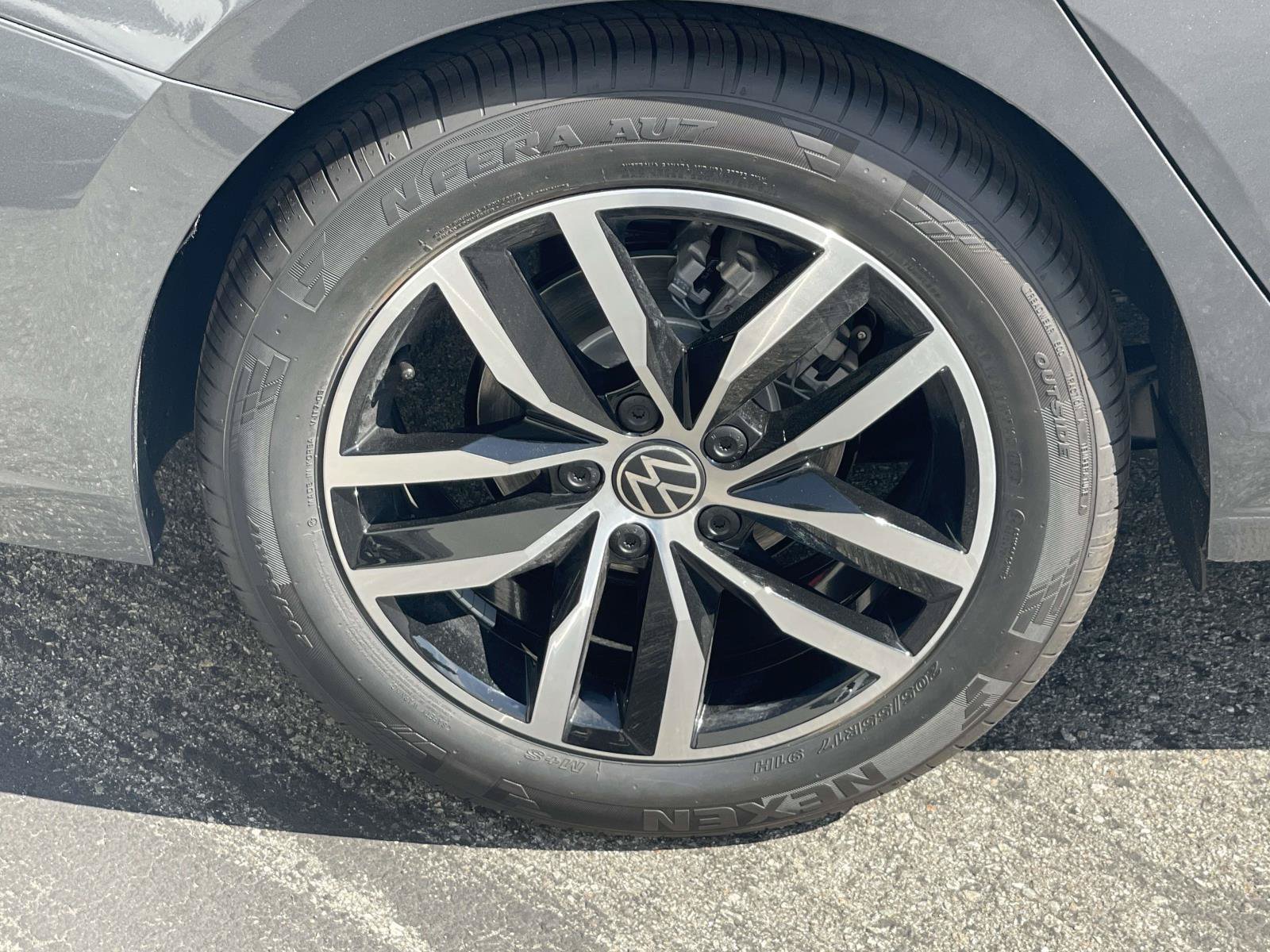 New 2026 Volkswagen Jetta SE FWD image 6
