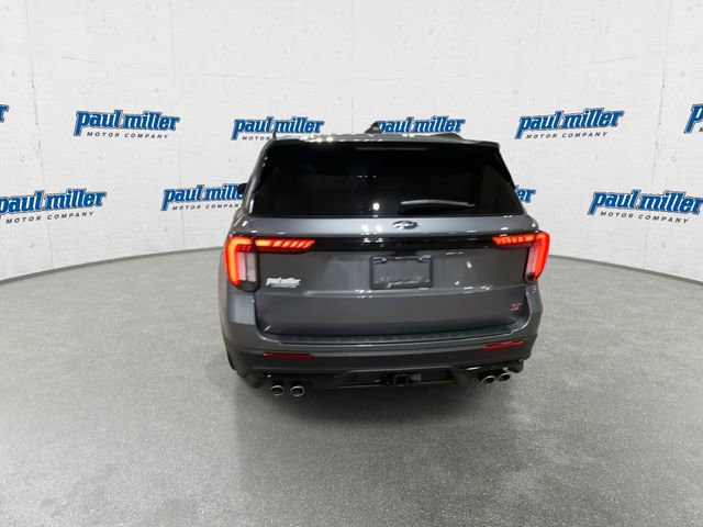 Used 2025 Ford Explorer ST w/ Sun And Sound Package image 9