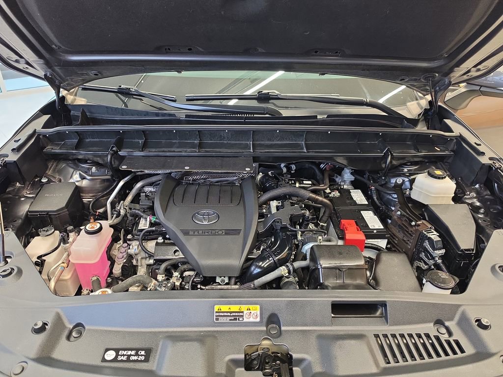 Used 2023 Toyota Highlander L FWD image 27