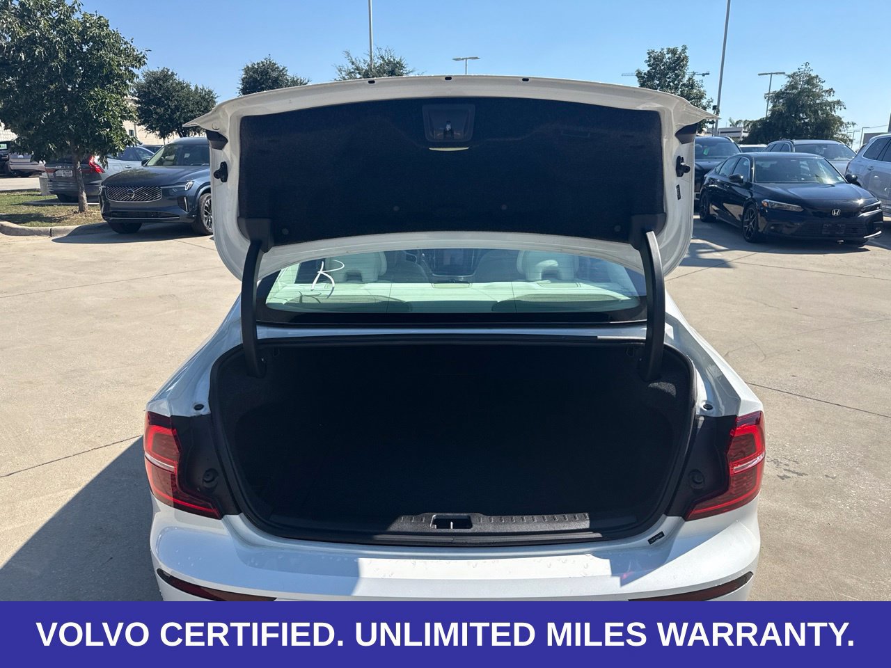 Certified 2024 Volvo S60 B5 Plus FWD image 17