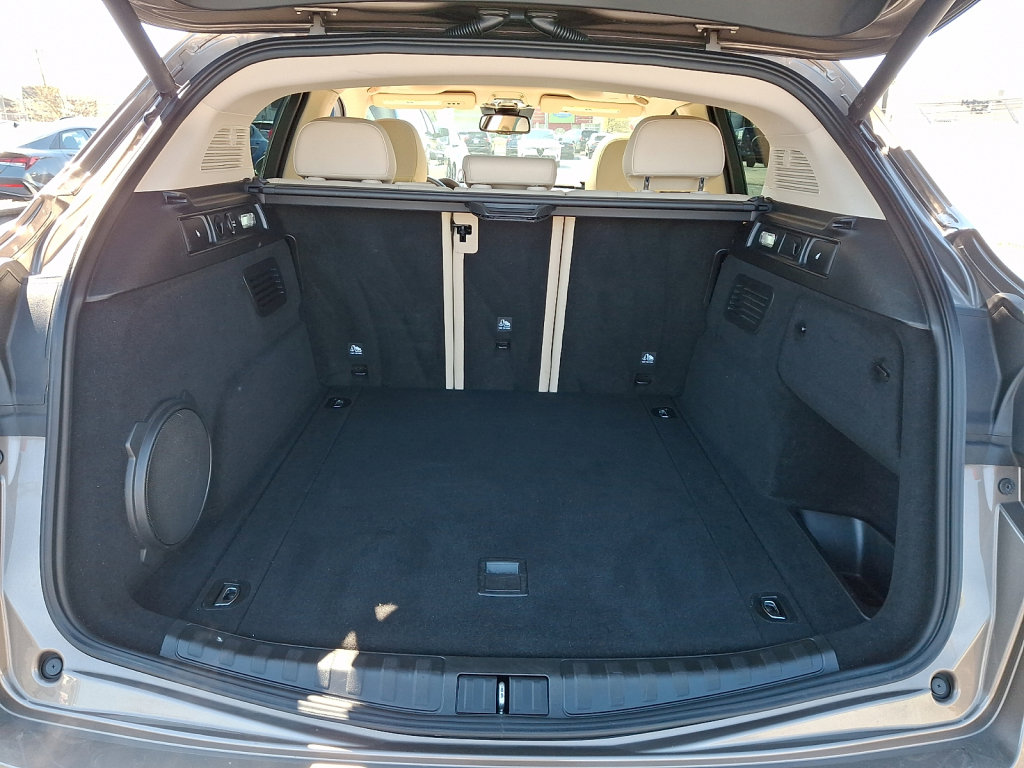 Used 2019 Alfa Romeo Stelvio Ti Lusso w/ Quick Order Package 22X Lusso image 18