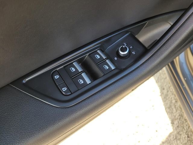 Used 2020 Audi A4 2.0T Premium w/ Convenience Package image 17