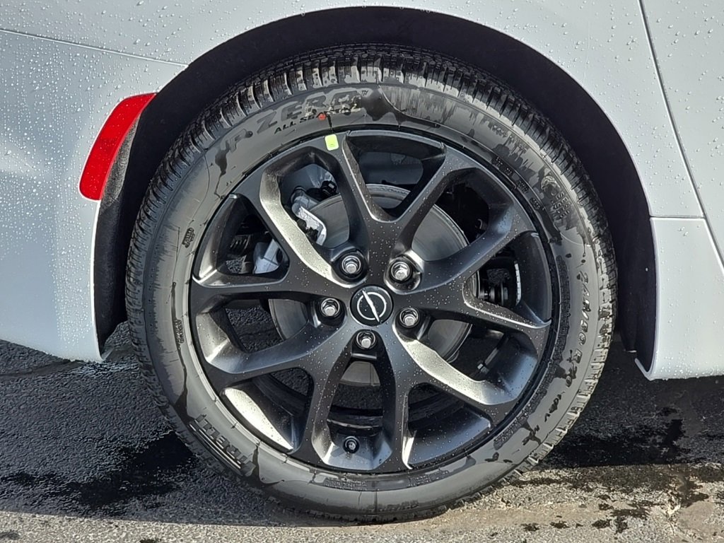 New 2026 Chrysler Pacifica Limited w/ S Appearance Package image 59