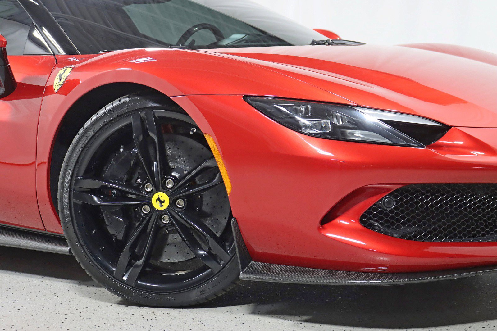 Used 2024 Ferrari 296 GTS RWD image 6