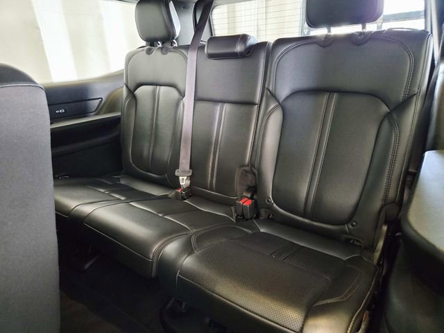 Used 2023 Jeep Wagoneer Base w/ Premium Group I image 11