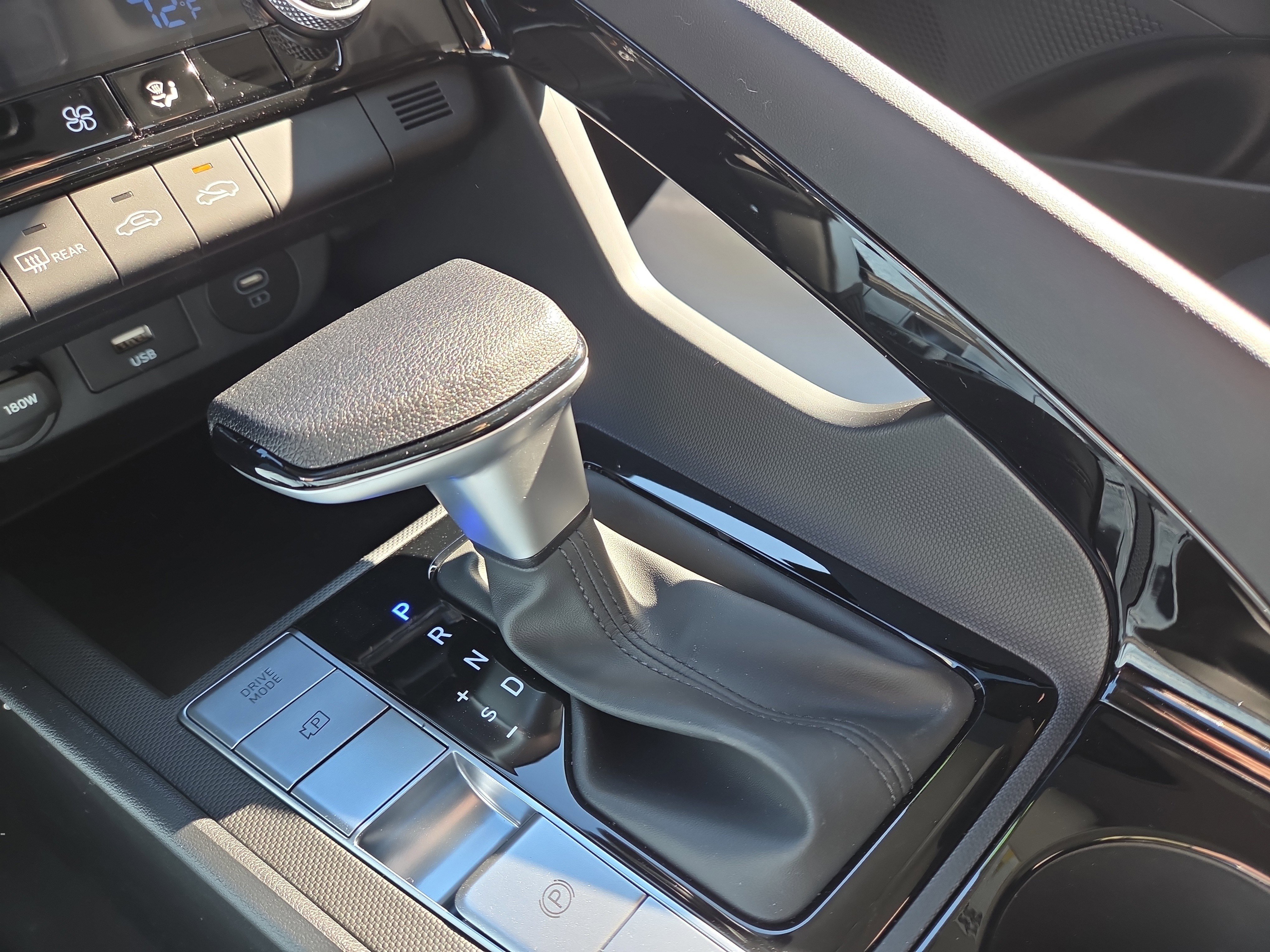 New 2026 Hyundai Elantra Blue image 23