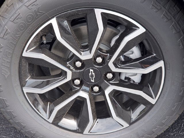 New 2026 Chevrolet TrailBlazer ACTIV w/ Convenience Package AWD/4WD image 11