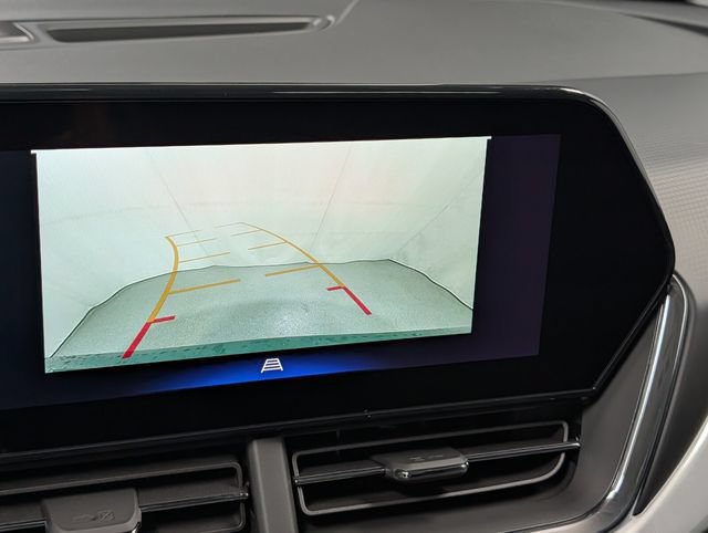 New 2026 Chevrolet Trax LT w/ Sunroof Package FWD image 22