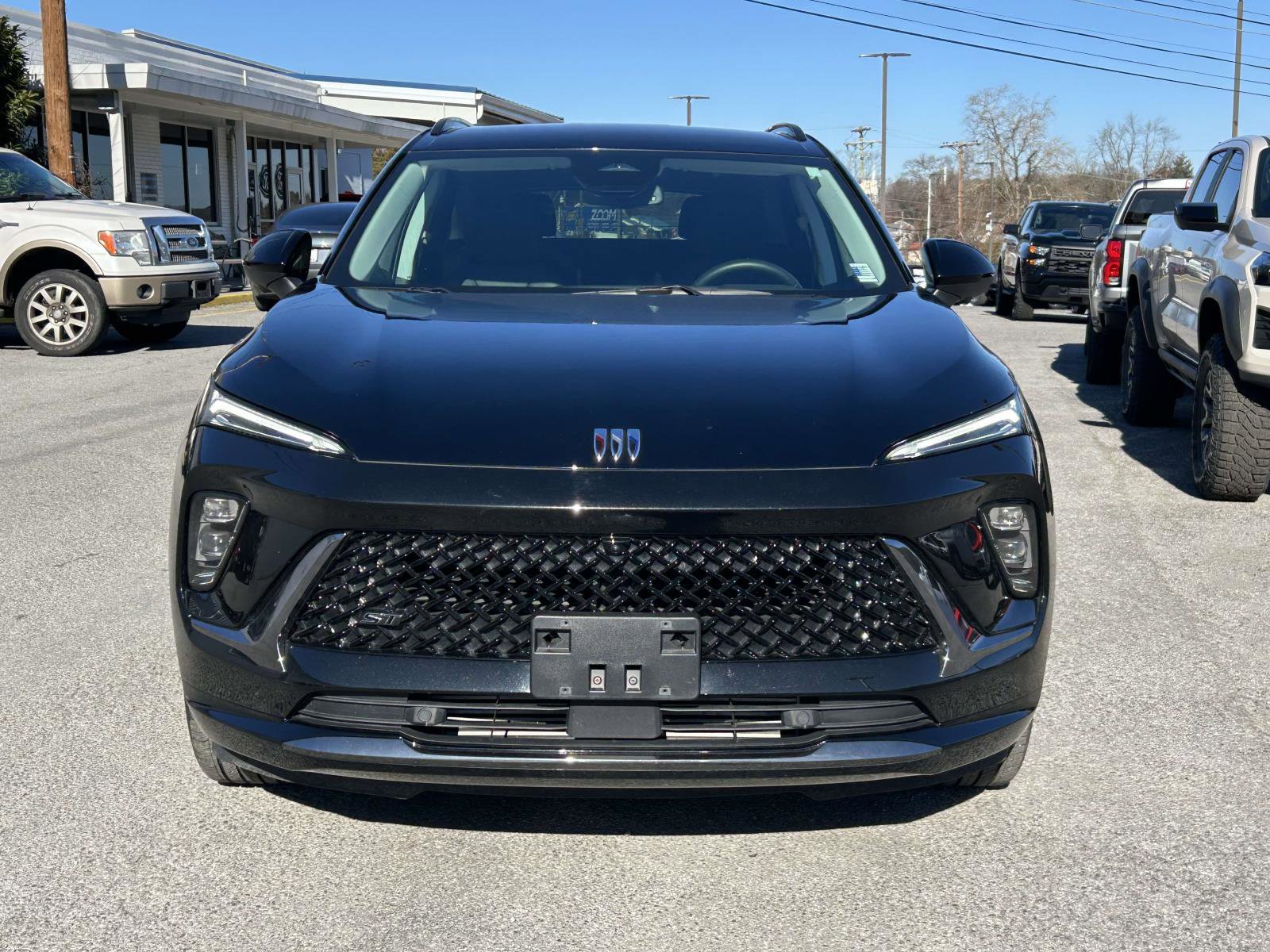 Used 2025 Buick Envision Sport Touring image 8