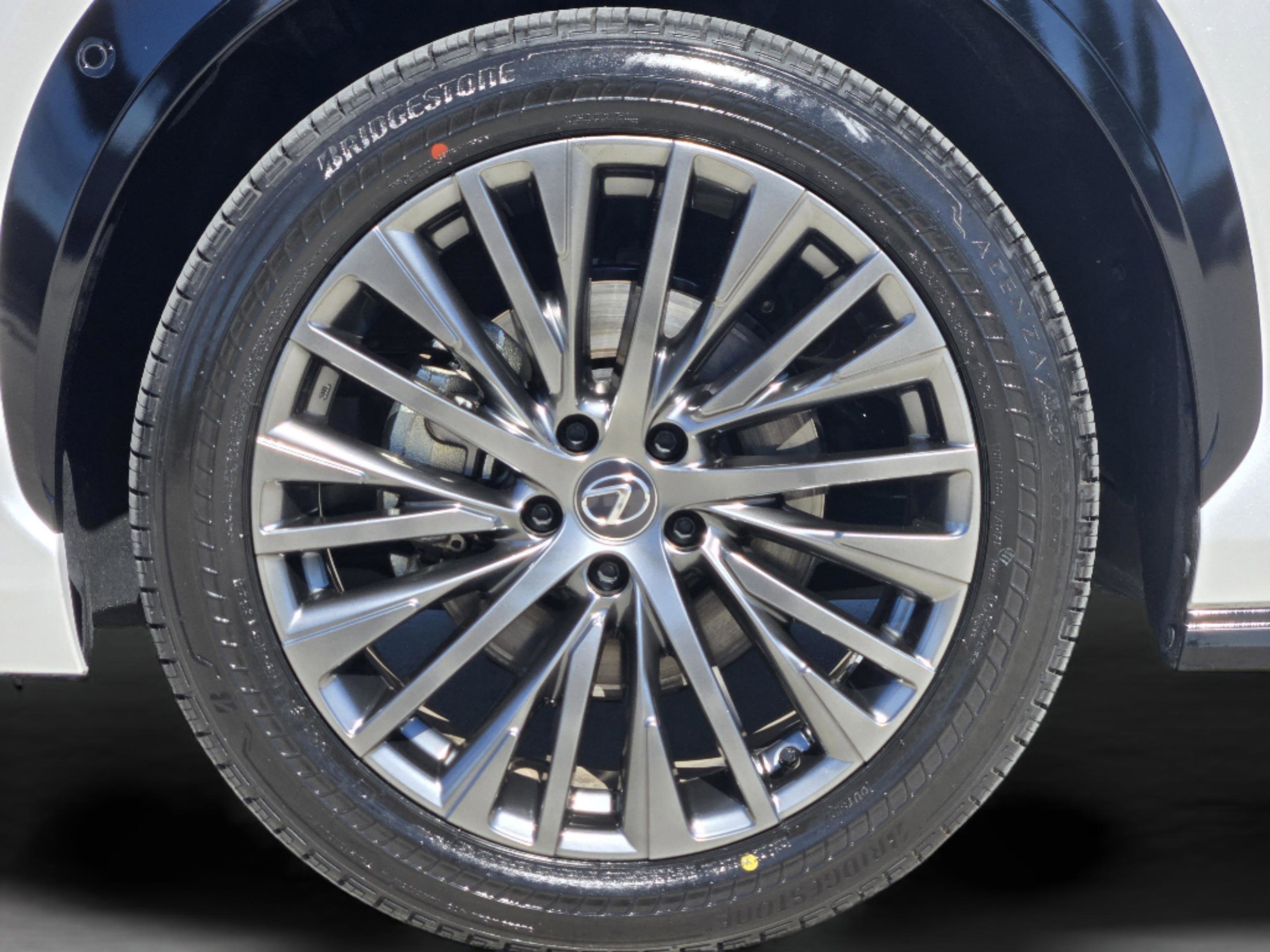 Used 2023 Lexus RZ 450e Premium w/ Accessory Package (Z1) image 41