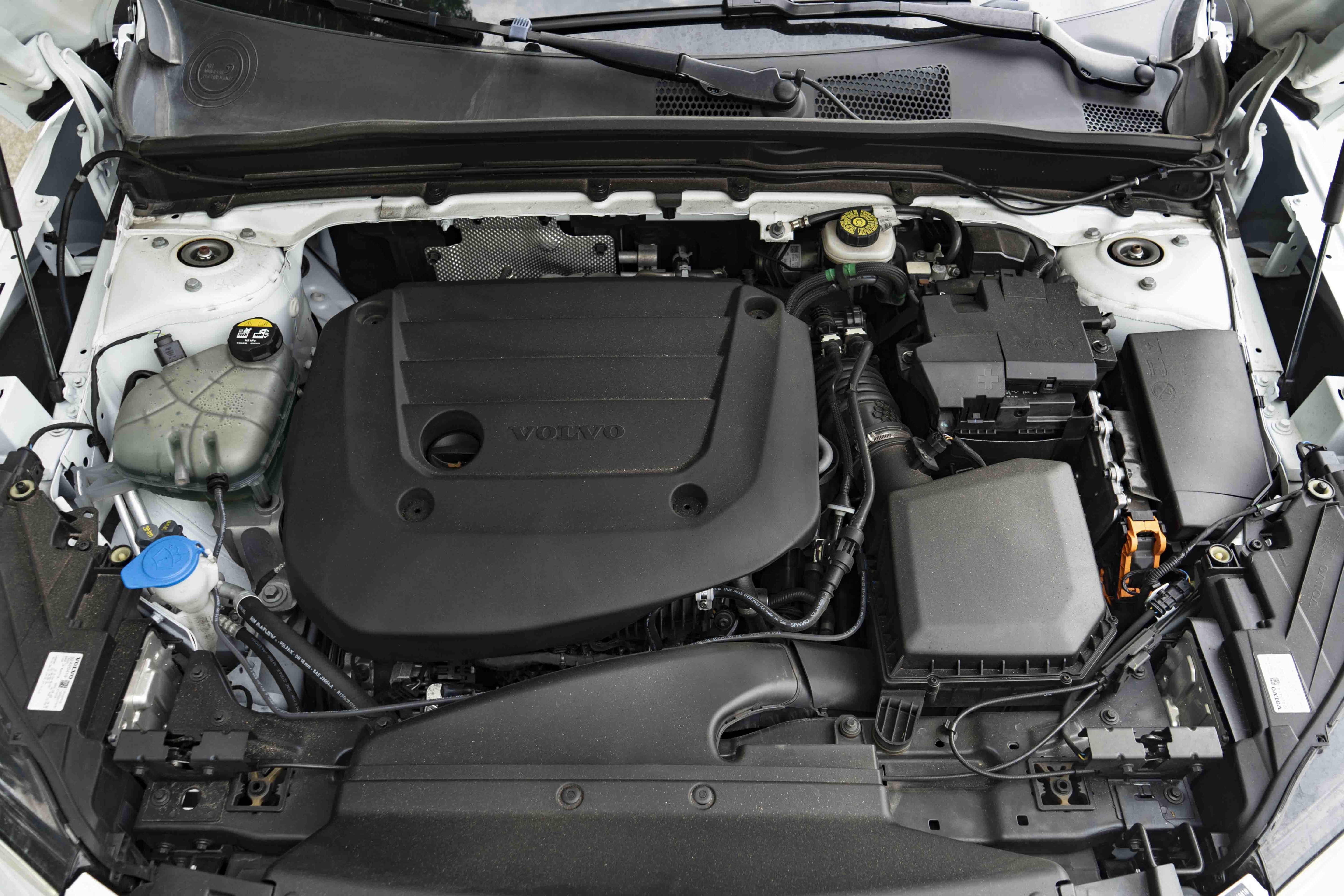 Used 2025 Volvo XC40 B5 Core AWD/4WD image 43