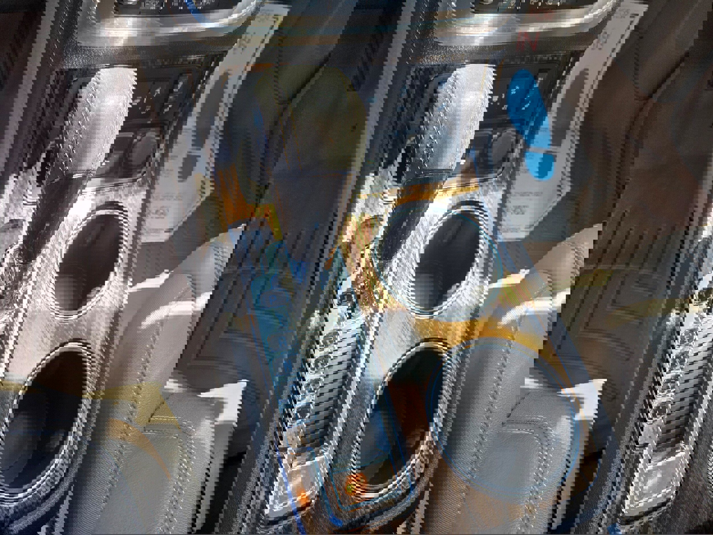 Used 2015 GMC Acadia Denali image 9