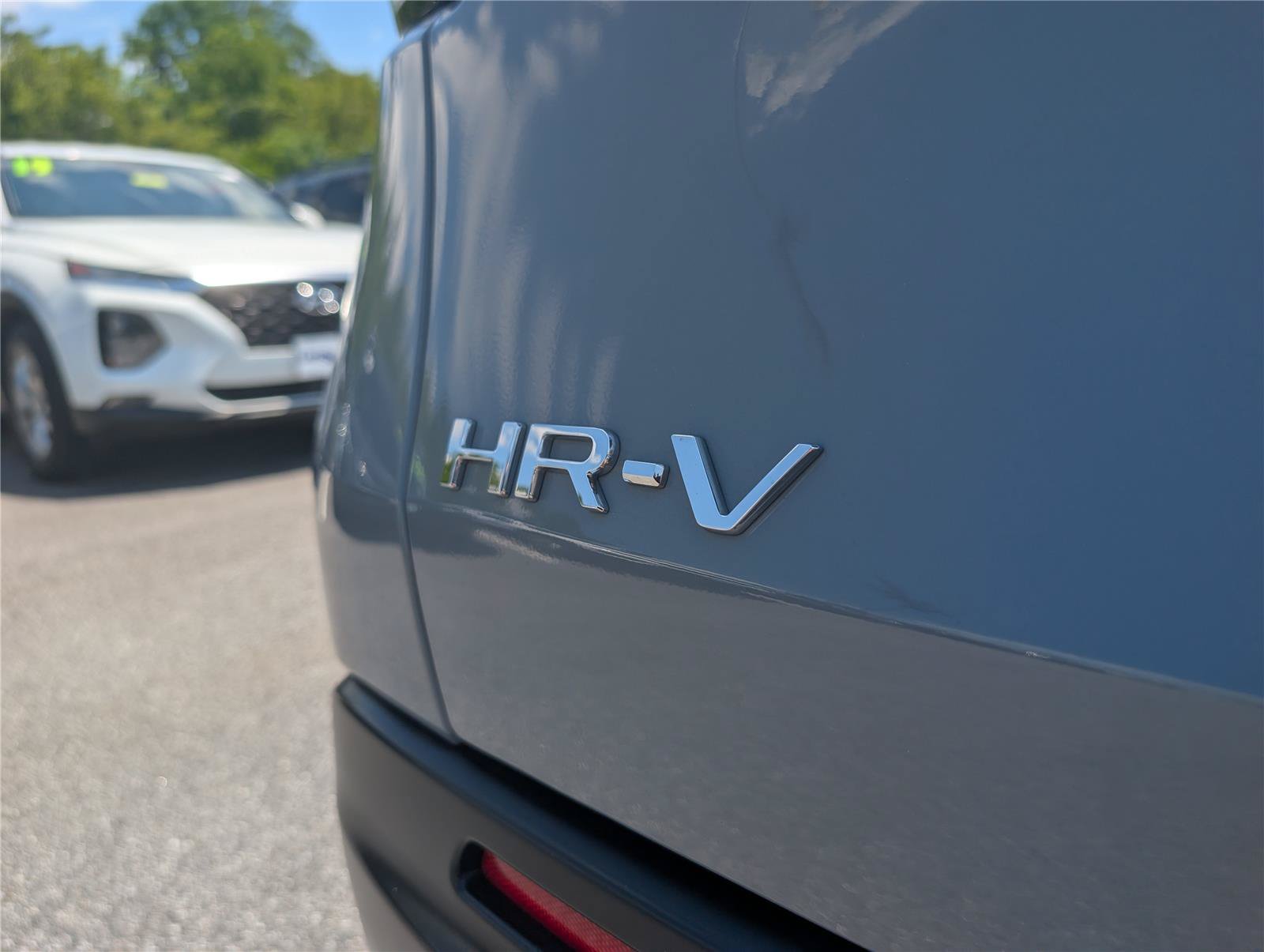 Used 2025 Honda HR-V Sport image 11