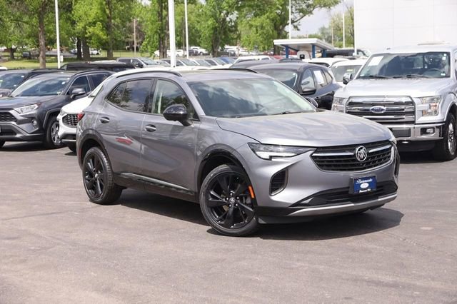 Used 2022 Buick Envision Essence w/ Technology Package I FWD image 2