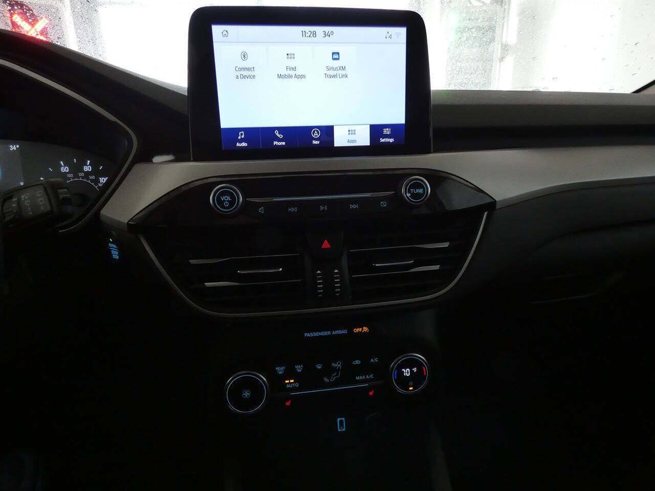 Used 2020 Ford Escape SE image 12