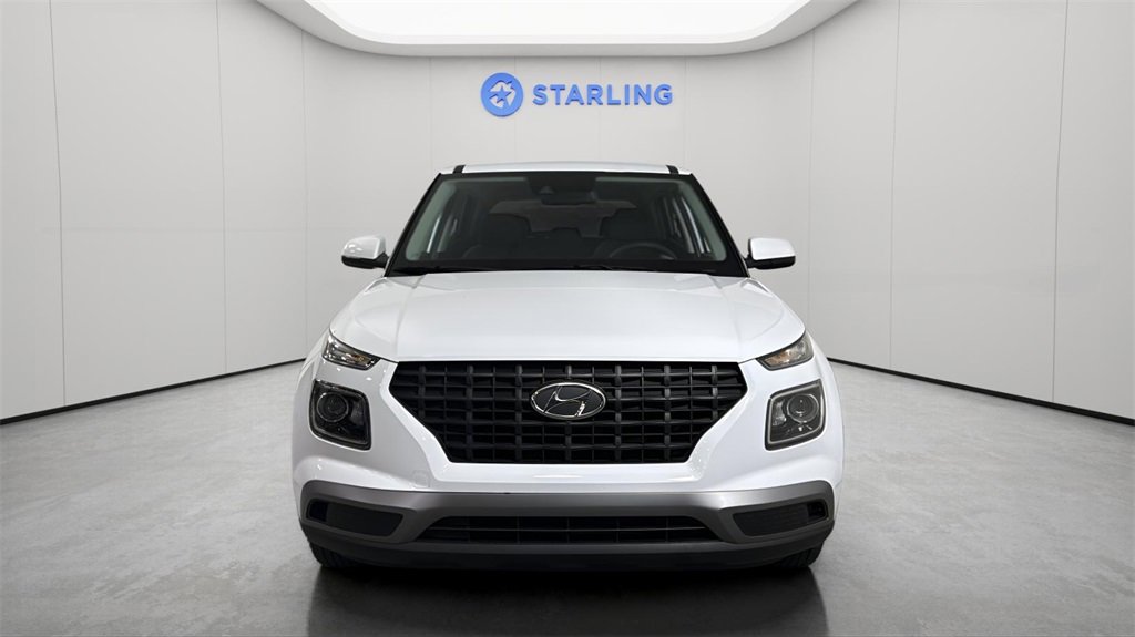 Used 2022 Hyundai Venue SE image 15