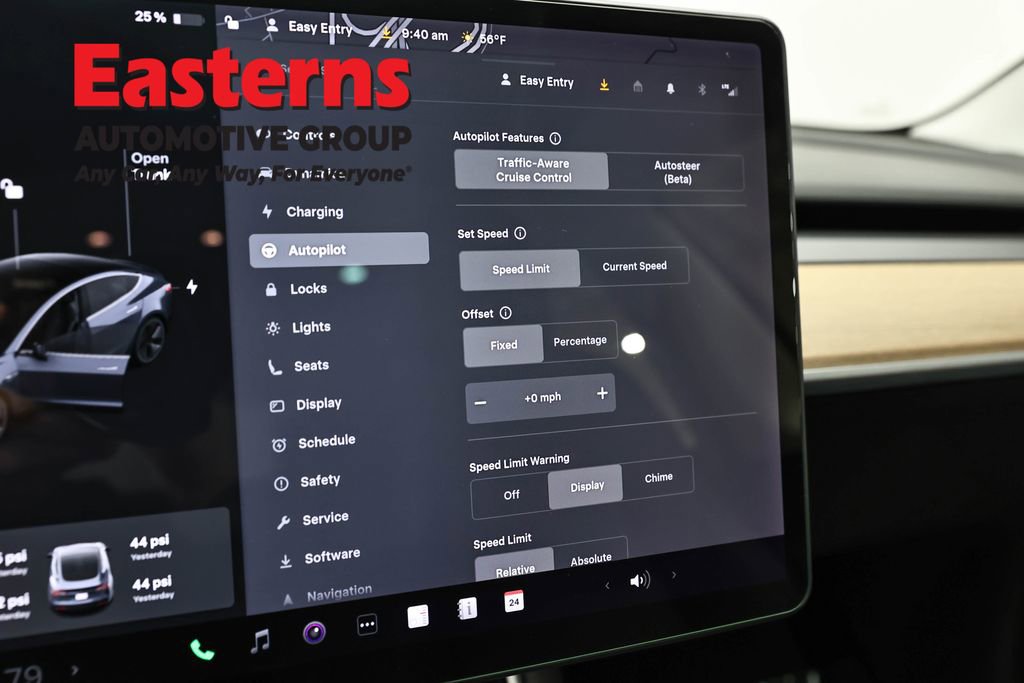 Used 2019 Tesla Model 3 Standard Range image 17