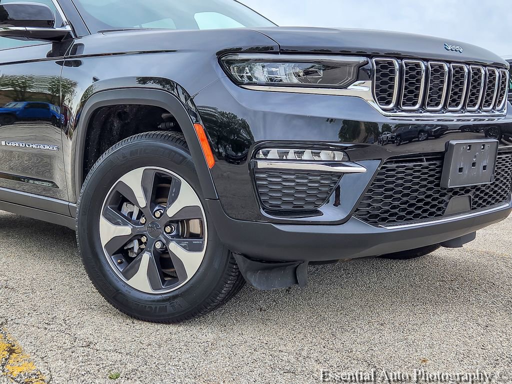 Used 2022 Jeep Grand Cherokee Limited 4xe AWD/4WD image 3