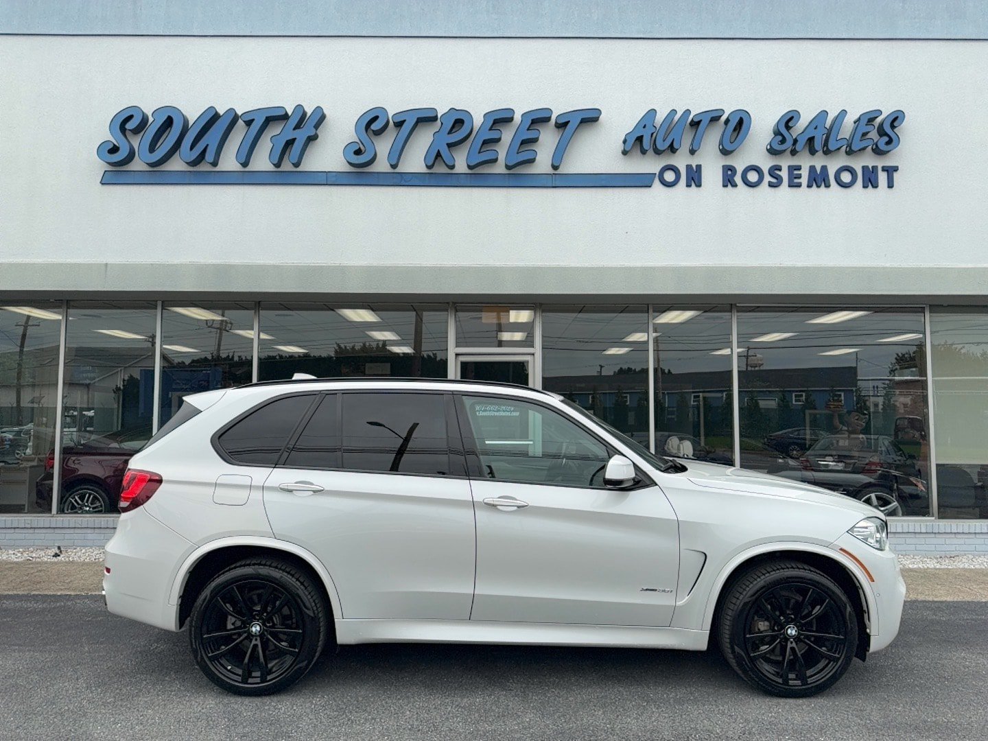 Used 2018 BMW X5 xDrive35i AWD/4WD image 1