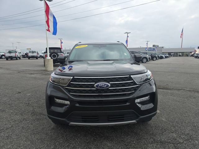Used 2023 Ford Explorer XLT w/ Equipment Group 202A image 10