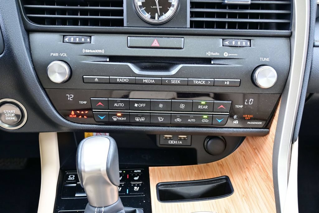 Used 2022 Lexus RX 350L Premium w/ Premium Package AWD/4WD image 28