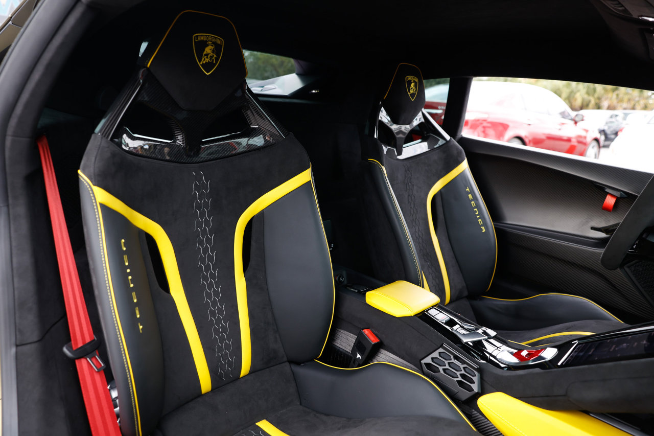Used 2023 Lamborghini Huracan Tecnica image 14