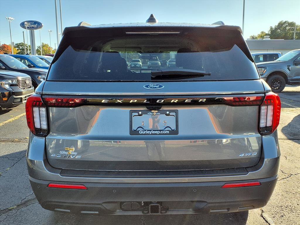 New 2026 Ford Explorer Active image 9