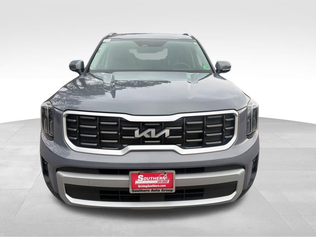Certified 2025 Kia Telluride S image 9