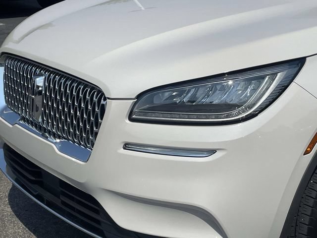 Used 2022 Lincoln Corsair AWD w/ Premium Package image 7