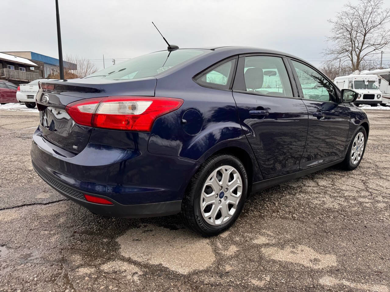 Used 2012 Ford Focus SE image 16