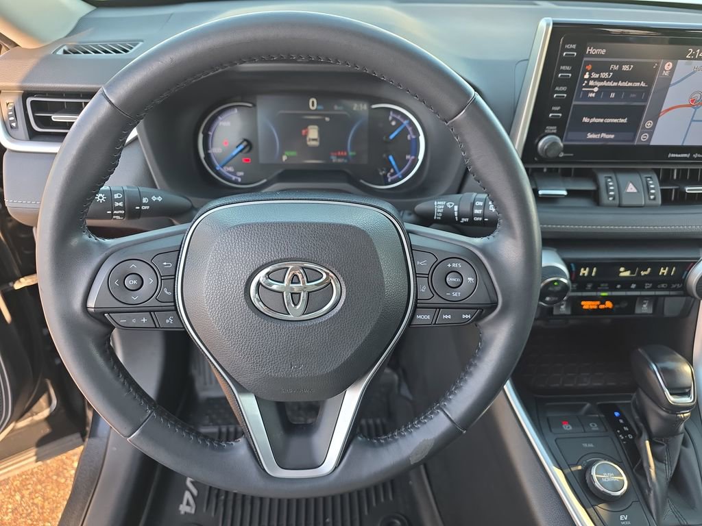 Used 2019 Toyota RAV4 Limited w/ Carpet Mat Package image 18