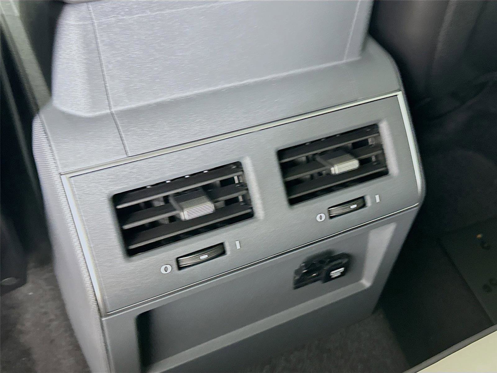 New 2025 INEOS Grenadier Fieldmaster Edition image 38