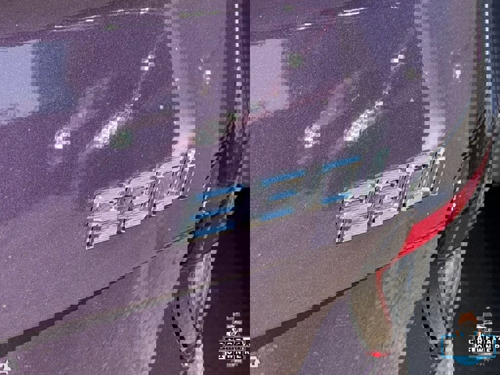 Used 2023 BMW 230i Coupe w/ Premium Package image 8