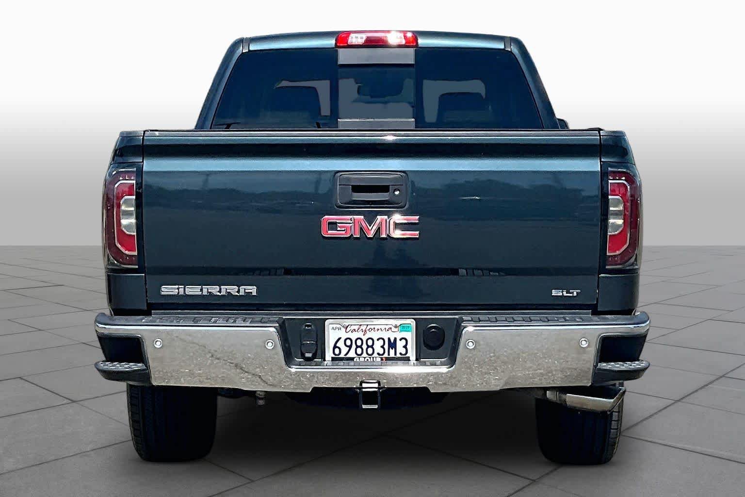 Used 2018 GMC Sierra 1500 SLT AWD/4WD image 4